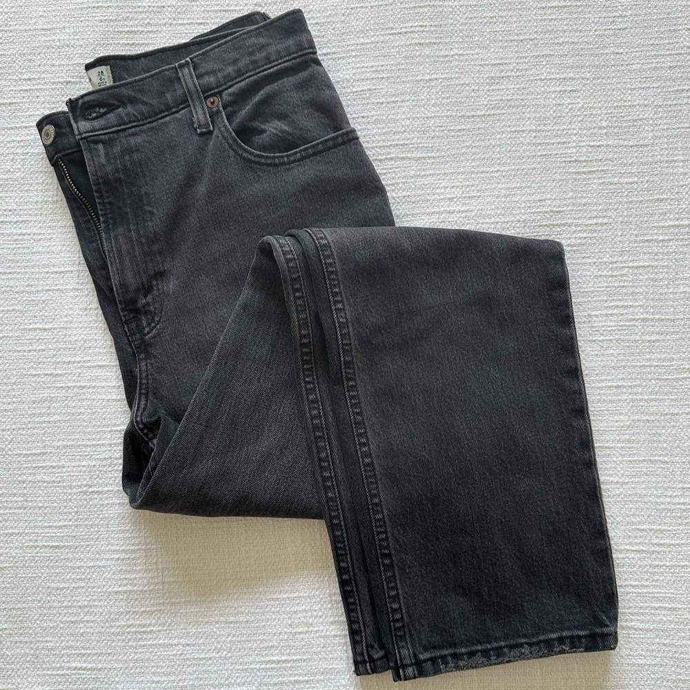 Abercrombie & Fitch | The 90s Straight Ultra High rise